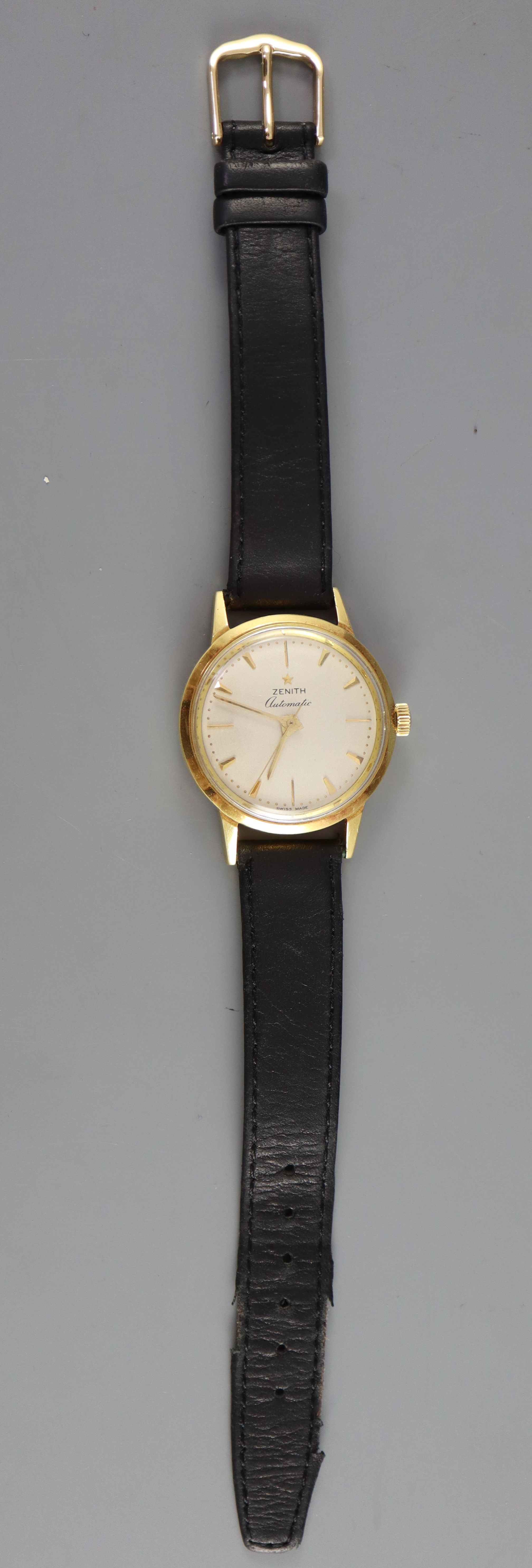 A gentlemans early 1960s 18ct gold Zenith automatic wrist watch, on later associated leather strap,